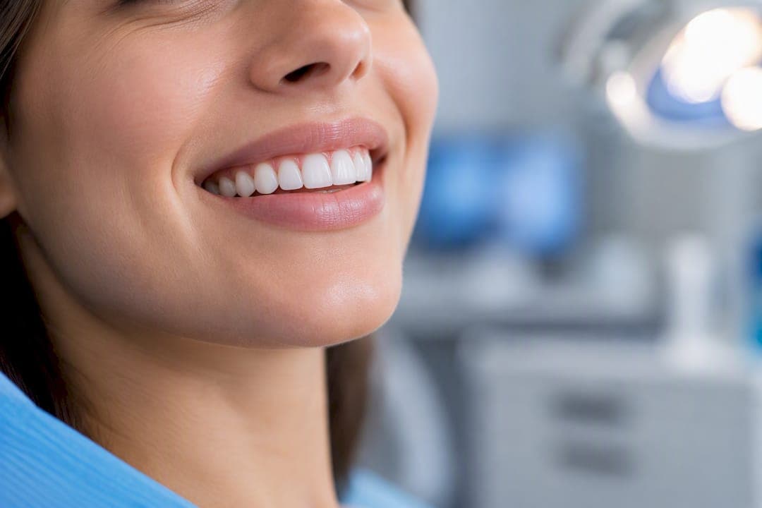 Fistulă gingivală: cauze, simptome și tratament corect